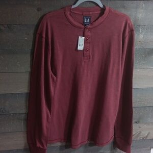 GAP Men's Deep Red Long Sleeve Tee